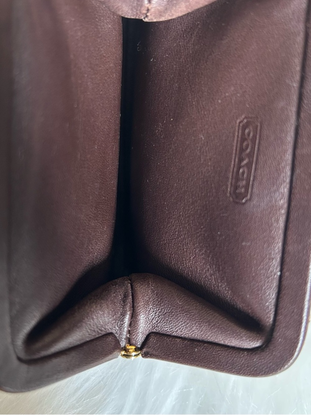 Vintage Coach Mahogany Brown Leather Kisslock Coin Purse Wallet 0725 - Picture 3 of 6